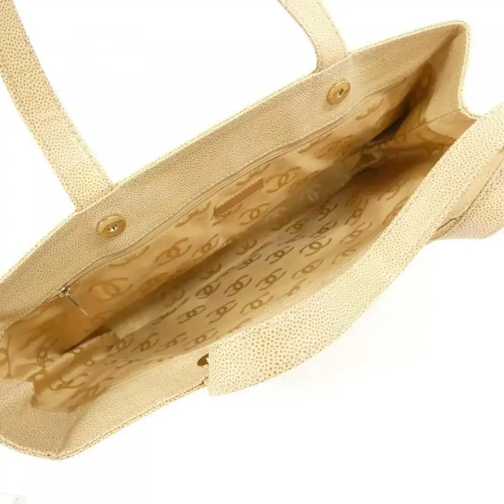 CHANEL Cream Bag